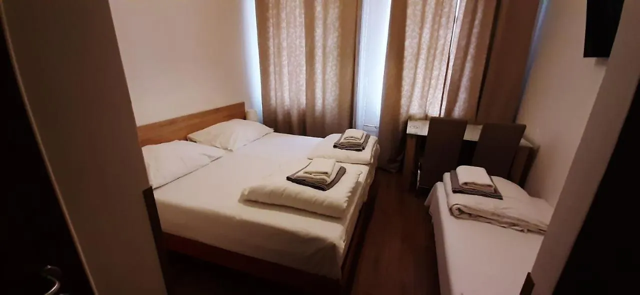Gallery Hotel Sis Prague