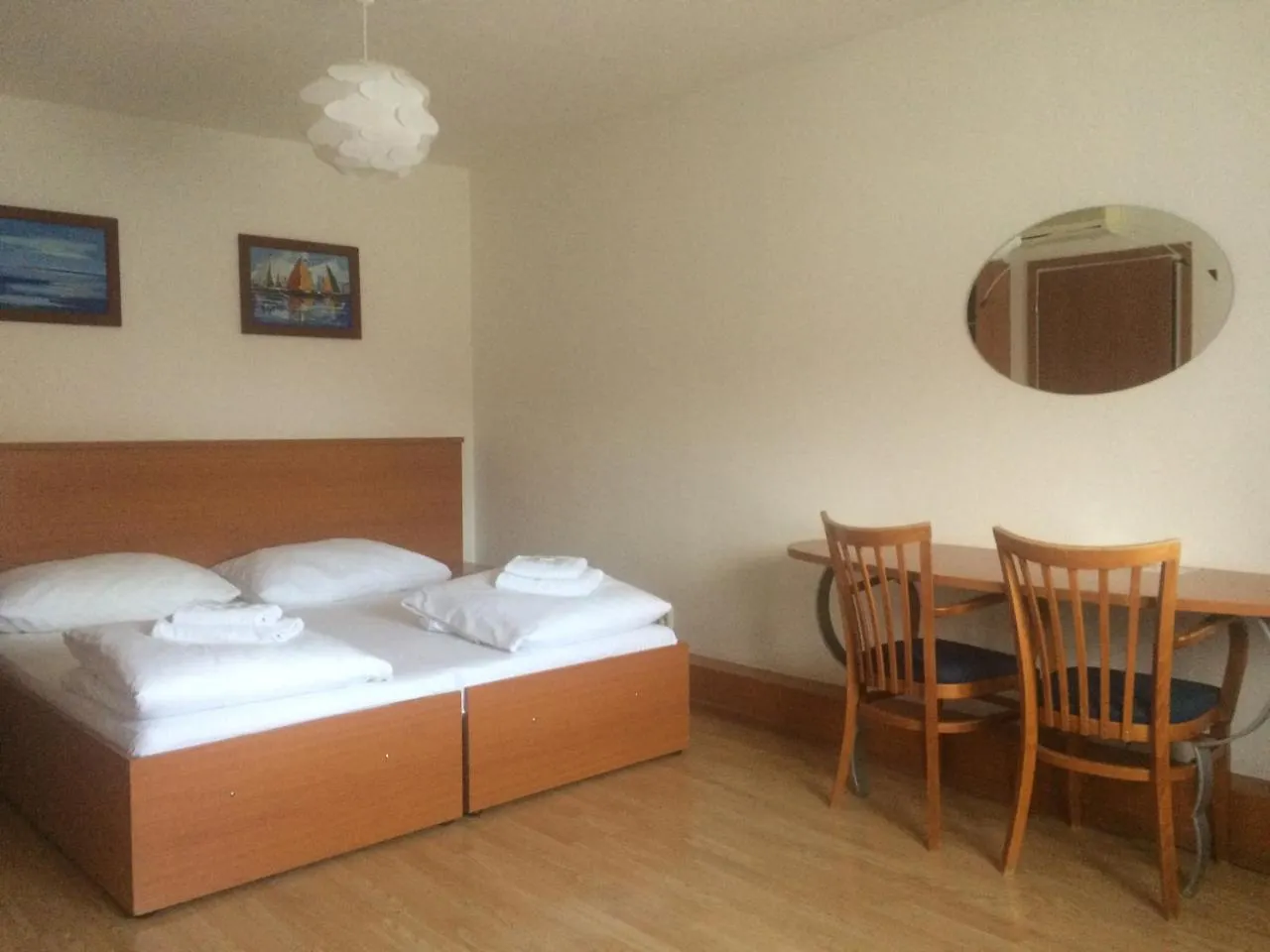 Gallery Hotel Sis Prague