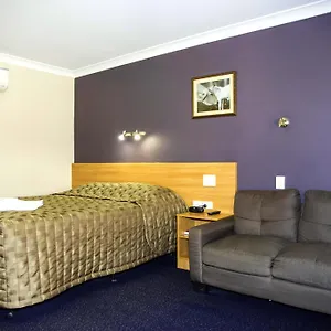 https://sun-palms-motel.queenslandhotels.net