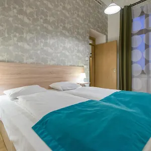 Mango 3*, Budapest Ungarn