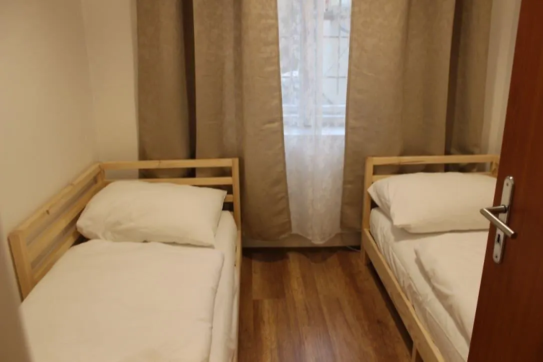 Gallery Hotel Sis Prag