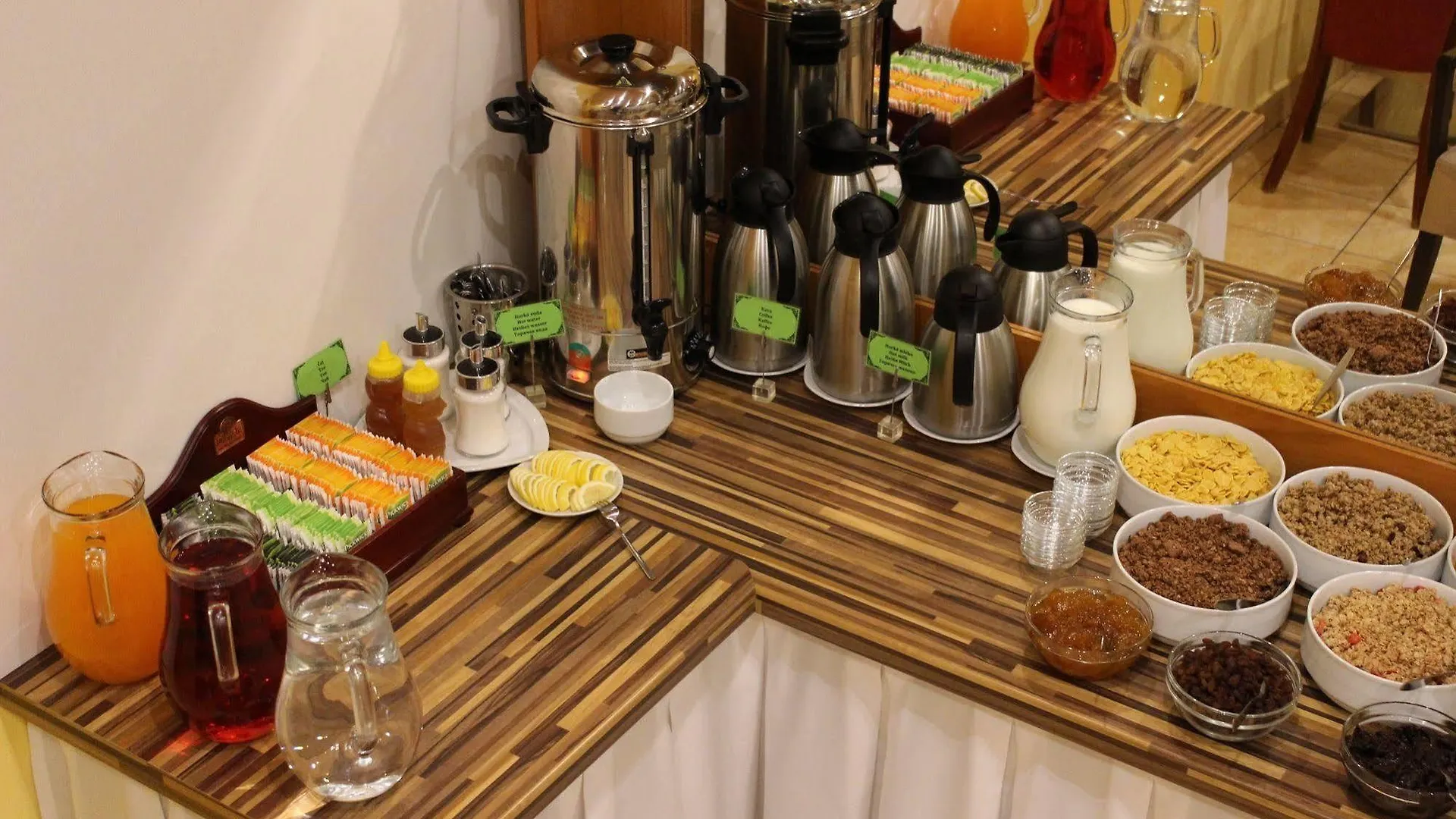 Gallery Hotel Sis Prague
